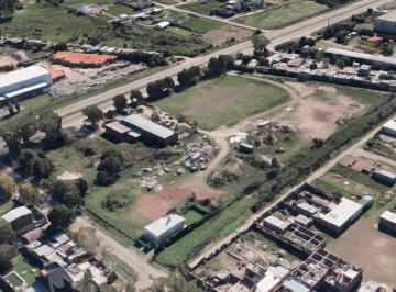 Terreno · 300ha · 2 Ambientes · Avda. 520 E/133y135