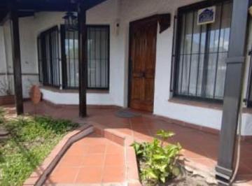 Casa · 170m² · 4 Ambientes · 1 Cochera · Chalet 4 Ambientes Villa Ariza Ituzaingo