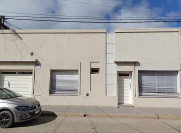 Casa · 230m² · 5 Ambientes · 2 Cocheras · Casa en Gualeguay