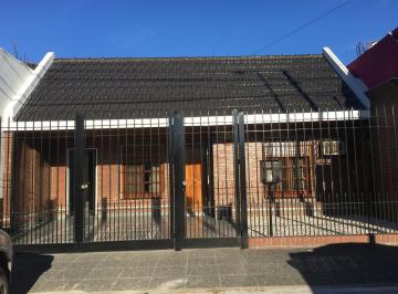 Casa · 202m² · Casa - Adrogue