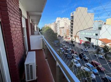 Departamento · 77m² · 3 Ambientes · Departamento - La Perla