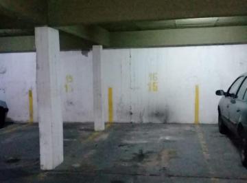 Garage , La Plata · Cochera en Venta en Av 13 Entre 43 y 44, La Plata