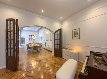 Casa · 225m² · 5 Ambientes · 1 Cochera · Venta - Casa 4 Dorm. - Abasto - Rosario