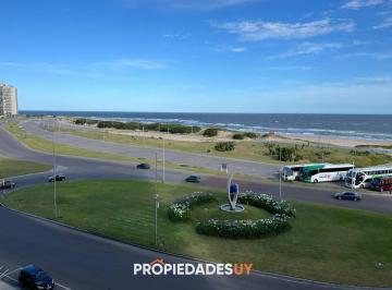 Foto1 · Alquila Apartamento con Vista Al Mar de 3 Dorm. en Brava, Punta del Este.