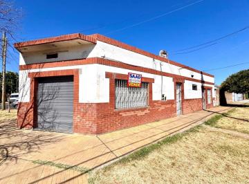 Casa · 166m² · 6 Ambientes · 1 Cochera · Casa en Venta en Lomas de Zamora, G. B. a. Zona Sur, Argentina