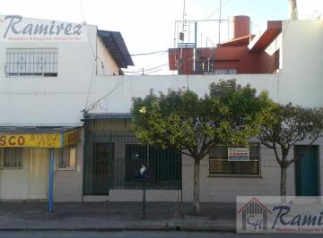 Casa · 220m² · 3 Ambientes · Casa y 2 Departamentos en Venta - Rafael Castillo, La Matanza
