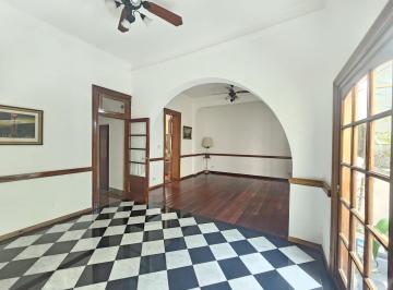 Casa · 250m² · 8 Ambientes · 1 Cochera · Casa en Venta - Lote Propio con Jardines y Terraza - Maza 1600 - Boedo
