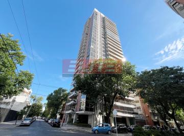 Departamento de 6 ambientes, Villa Urquiza · Piso 6 Amb en Boulevard Mendoza con Dep. Cochera Doble y Baulera