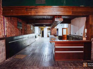 Local comercial · 230m² · 2 Ambientes · Local en Alquiler - Restaurant - Baños - 230 m² - La Plata