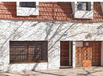 Terreno · 332m² · 5 Ambientes · 2 Cocheras · Venta Casa 4 Dorm. - La Sexta, Rosario