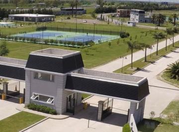 Terreno · 787m² · Lote Central en Venta!