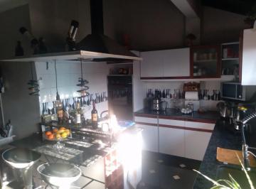 PH · 134m² · 4 Ambientes · PH en Venta - 3 Dorm. 1 Baño - 204 m² - Avellaneda