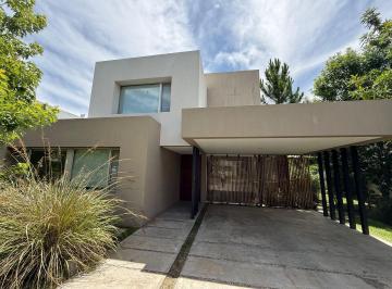 MBP-MBP-1553_2 · Hermosa Casa en Lomas de City Bell