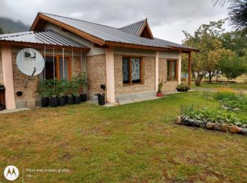 Casa · 82m² · 5 Ambientes · Casa en Lago Puelo.