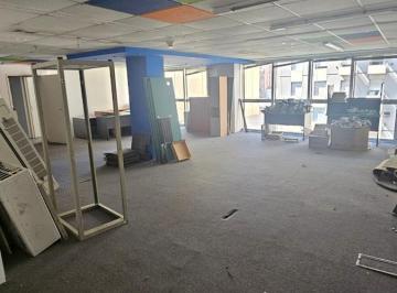Oficina comercial · 450m² · 15 Ambientes · Oficina Piso Completo. en Edificio Colombus