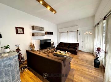 Casa · 129m² · 4 Ambientes · 1 Cochera · Casa 4 Amb en Villa Ballester Venta