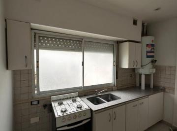 Departamento · 49m² · 3 Ambientes · Departamento 3 Amb por Escalera Alquiler en Caballito