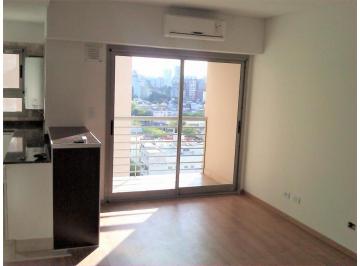 Departamento · 30m² · 1 Ambiente · Monoambiente Flores Luminoso con Balcón Impecable