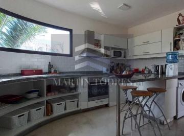 Casa · 200m² · 4 Ambientes · 4 Cocheras · Casa en Alq. Temporario en Araucarias, Puertos, Escobar