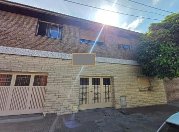 Casa · 163m² · 5 Ambientes · 1 Cochera · Casa en Venta. Lanus, Remedios de Escalada.