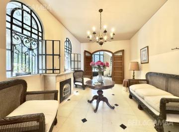 Casa · 535m² · 4 Ambientes · Casa Venta Vicente Lopez 4 Amb Jardin Pileta 2 Locales Comerciales