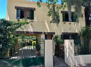Casa · 122m² · 5 Ambientes · 2 Cocheras · Venta Casa 3 Dorm. Granadero Baigorria