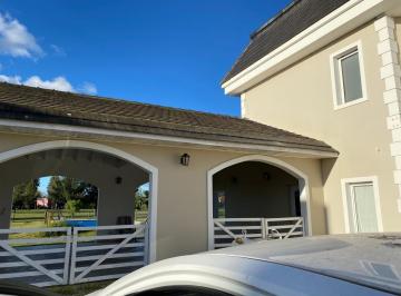 Casa · 320m² · 5 Ambientes · 2 Cocheras · Casa en Venta en Chacras Fincas de San Vicente, San Vicente, G. B. a. Zona Sur