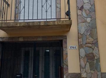 Casa · 140m² · 7 Ambientes · Casa en Venta - 3 Dorm. 3 Baños - 199 m² - La Plata