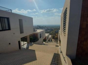 Casa de 4 ambientes, La Calera · Duplex en Housing - Zona Intercountry, Córdoba - La Calera