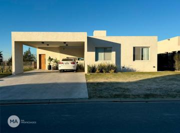 Casa · 146m² · 3 Dormitorios · 2 Cocheras · Casa 3 Dorm. - Vida Barrio Cerrado - Funes | Venta