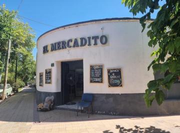 Casa · 211m² · 7 Ambientes · Venta de Casa con Local Comercial