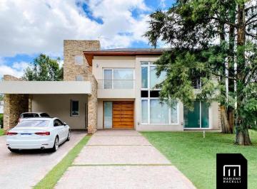 Casa · 330m² · 5 Ambientes · 2 Cocheras · Casa en Venta Saint Thomas, Canning Esteban Echeverria