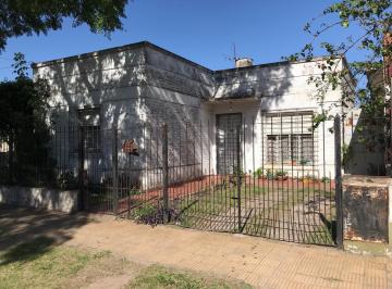 PH · 70m² · 3 Ambientes · 1 Cochera · PH Tipo Casa Venta 3 Ambientes Moreno Sur