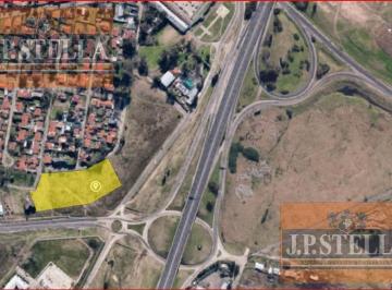 Terreno · 10355m² · Fracción 10.355 m² C/frente Au. Riccheri y Av Italia - Ciudad Evita