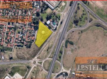 Terreno · 10864m² · Fracción 10.864 m² C/ Frente a La Au. Riccheri - Ciudad Evita