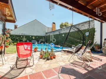 Casa · 220m² · 5 Ambientes · 2 Cocheras · Chalet Constitucion Mar del Plata Venta Parque Pileta