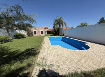 Casa · 270m² · 6 Ambientes · 2 Cocheras · Casa - Arguello