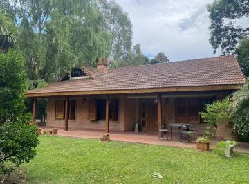 Quinta vacacional · 1200m² · 3 Dormitorios · 1 Cochera · Quinta en Barrio Links