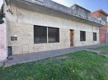Casa de 3 ambientes, Lanús · 3 Casas Al Valor de 1 - Oportunidad