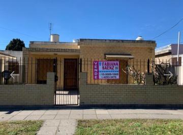 Casa · 100m² · 3 Ambientes · Oportunidad Apta Credito en Jose Marmol!