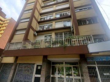 Departamento de 3 ambientes, Esteban Echeverría · Semipiso de 3 Ambientes con Cochera