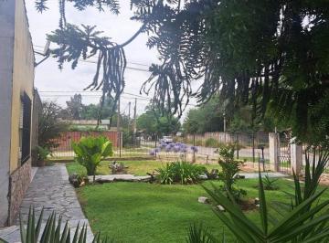 Quinta vacacional · 140m² · 4 Ambientes · 3 Cocheras · Venta Quinta Moreno