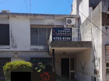 Casa de 4 ambientes, San Isidro · Duplex 4 Ambientes a Refaccionar en Martinez, excelente Ubicación.