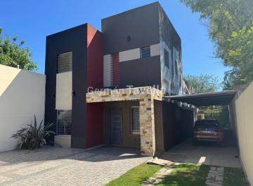 TAV-TAV-6907_2 · Casa 2 Amb. en Parque Leloir con Pileta. Apta Crédito
