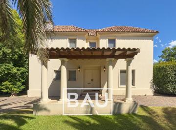 Casa · 330m² · 5 Ambientes · Casa Chalet Tradicional en Alquiler en San Diego Country Club, Francisco Álvarez, Moreno