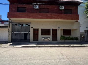Casa de 6 ambientes, Lanús · Venta en Block. 2 Casas Independientes en R. de Escalada