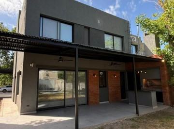Casa · 190m² · 4 Ambientes · 2 Cocheras · Casa a Estrenar