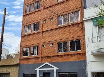 Departamento de 1 ambiente, Parque Patricios · Trole 350 A/profesional 1 Ambiente Frente Todo Luz m Avs