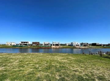 Terreno · 851m² · Lote Al Agua en El Naudir en Venta