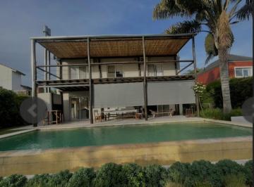 Casa · 800m² · 7 Ambientes · 2 Cocheras · Casa en Venta Campo Grande